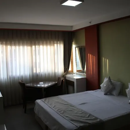 Hotel Ozcelik Salihli