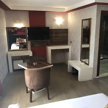 Hotel Ozcelik Salihli