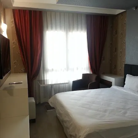 Hotel Ozcelik Salihli