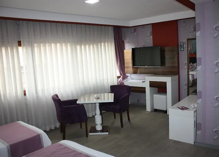 Ozcelik Hotel Salihli