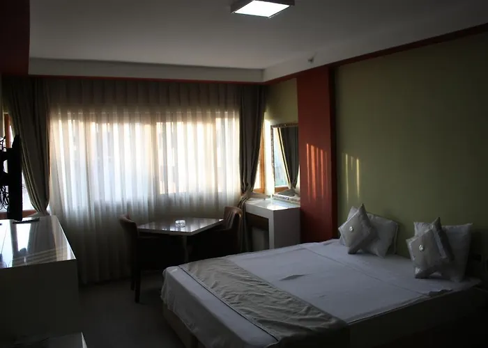 Hotel Ozcelik Salihli